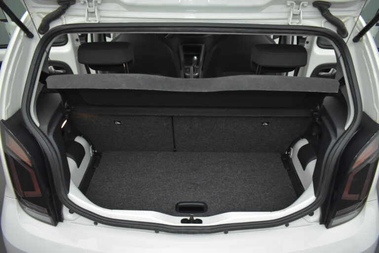 Vw Up - 1.0 BMT MOVE UP AUTOMATIC