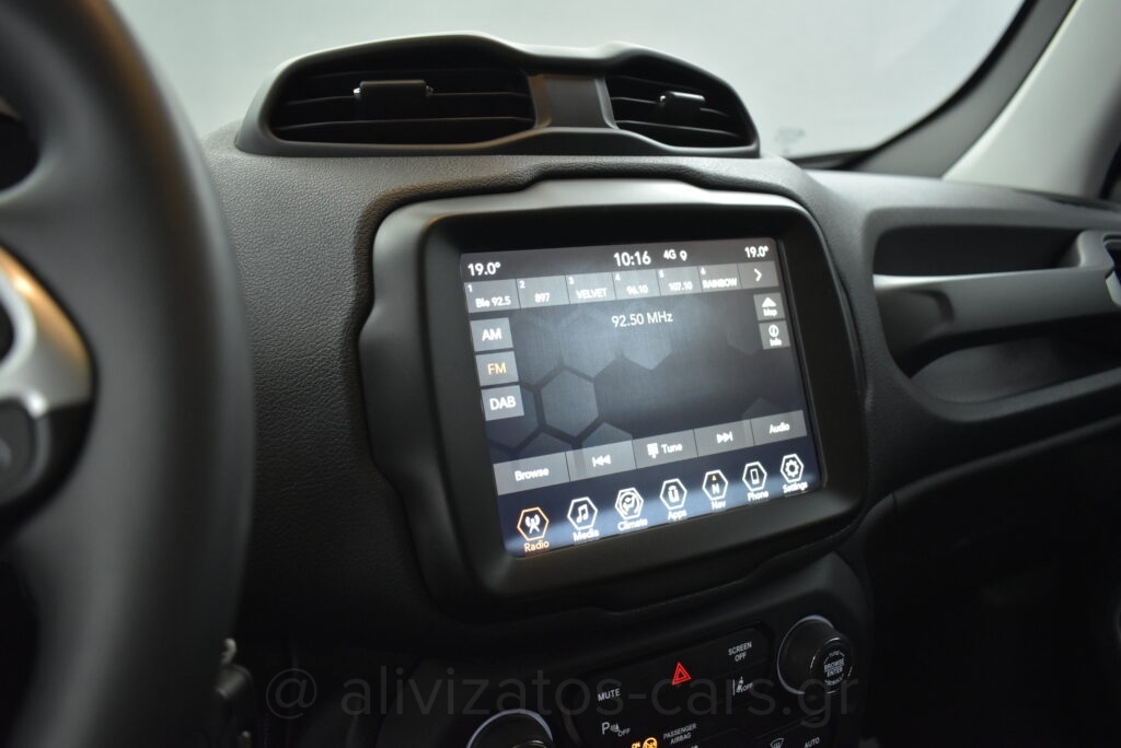 Jeep Renegade -  1.3 T 150hp Automatic Longitude Facelift