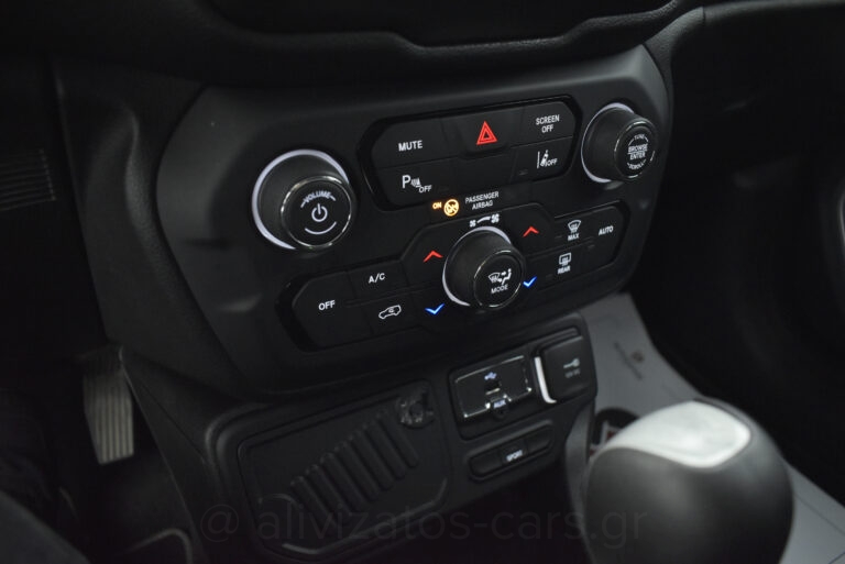 Jeep Renegade -  1.3 T 150hp Automatic Longitude Facelift