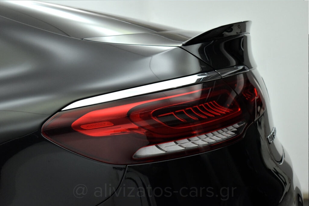 Mercedes-Benz GLC 300 - de Coupe Premium AMG 4Matic 9G-Tronic