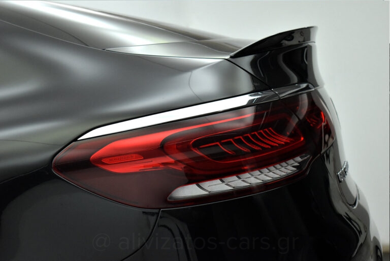 Mercedes-Benz GLC 300 - de Coupe Premium AMG 4Matic 9G-Tronic