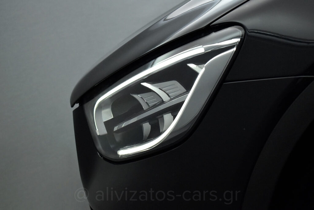 Mercedes-Benz GLC 300 - de Coupe Premium AMG 4Matic 9G-Tronic