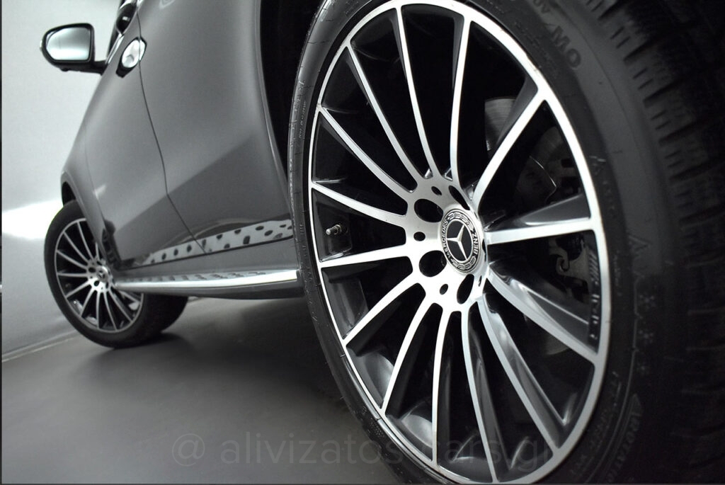 Mercedes-Benz GLC 300 - de Coupe Premium AMG 4Matic 9G-Tronic