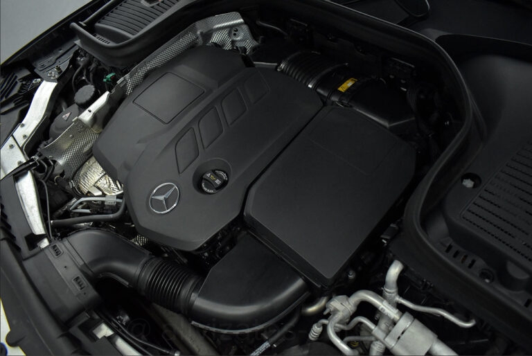 Mercedes-Benz GLC 300 - de Coupe Premium AMG 4Matic 9G-Tronic