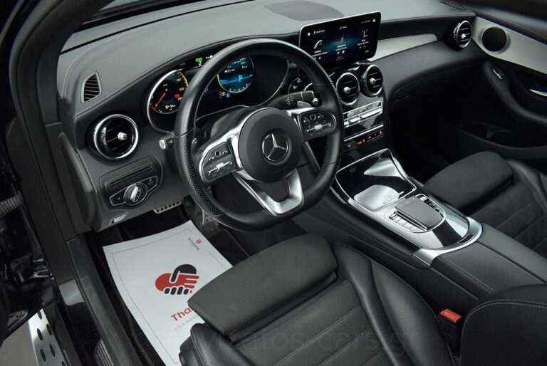 Mercedes-Benz GLC 300 - de Coupe Premium AMG 4Matic 9G-Tronic