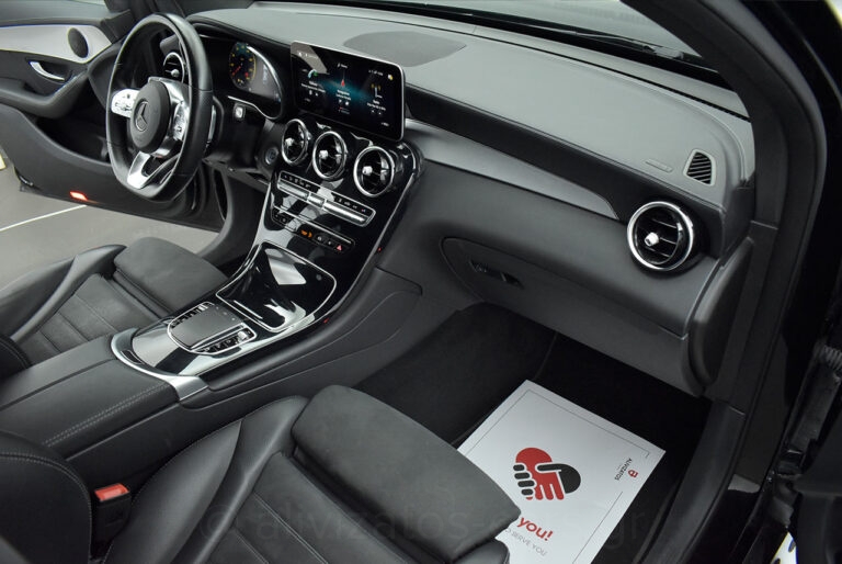 Mercedes-Benz GLC 300 - de Coupe Premium AMG 4Matic 9G-Tronic