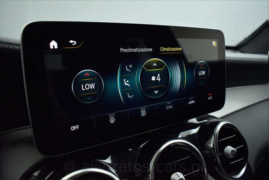 Mercedes-Benz GLC 300 - de Coupe Premium AMG 4Matic 9G-Tronic