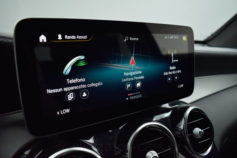 Mercedes-Benz GLC 300 - de Coupe Premium AMG 4Matic 9G-Tronic