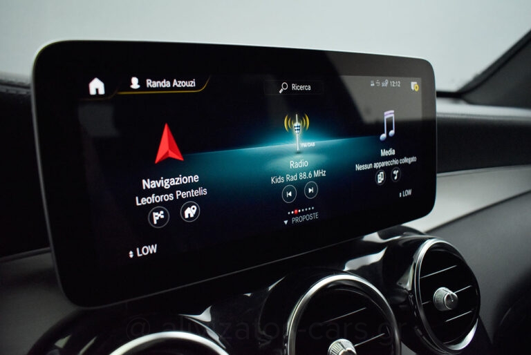 Mercedes-Benz GLC 300 - de Coupe Premium AMG 4Matic 9G-Tronic