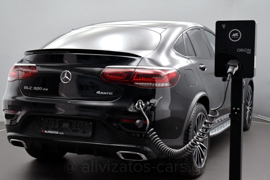 Mercedes-Benz GLC 300 - de Coupe Premium AMG 4Matic 9G-Tronic