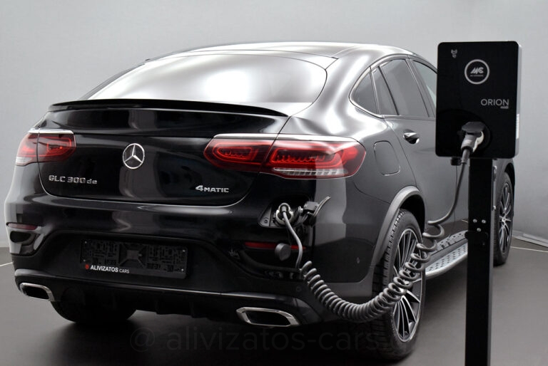 Mercedes-Benz GLC 300 - de Coupe Premium AMG 4Matic 9G-Tronic