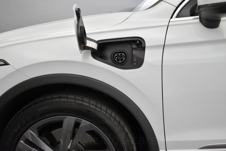 Volkswagen Tiguan - 1.4 TSi eHYBRID R-LINE DSG 245hp