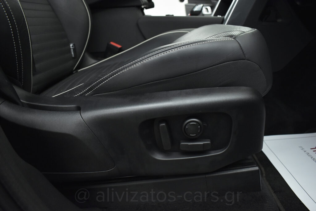 Land Rover Discovery - R Dynamic HSE 3.0 Mild Hybrid 7Seats Panorama R/22