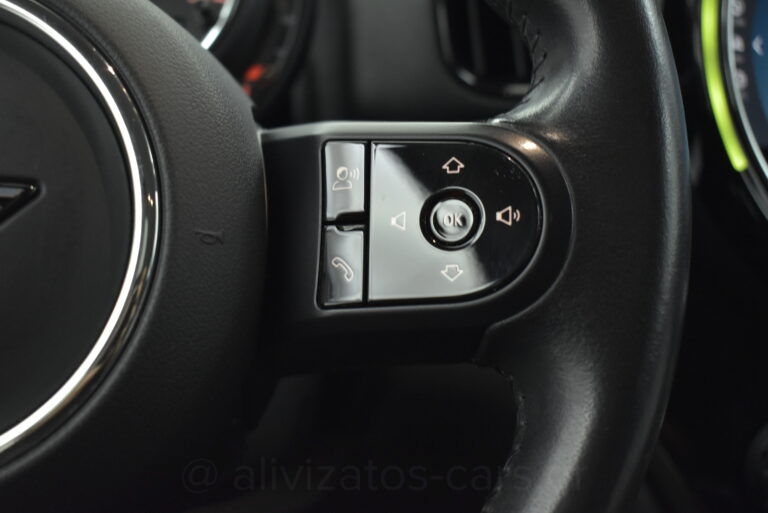 Mini Countryman - 1.5 COOPER SE ALL4 PLUG-IN NAVI