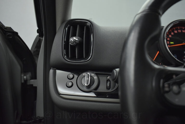 Mini Countryman - 1.5 COOPER SE ALL4 PLUG-IN NAVI