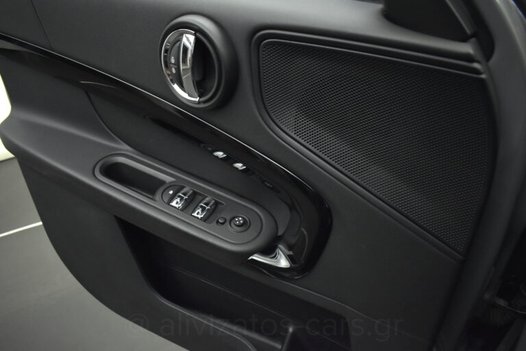 Mini Countryman - 1.5 COOPER SE ALL4 PLUG-IN NAVI