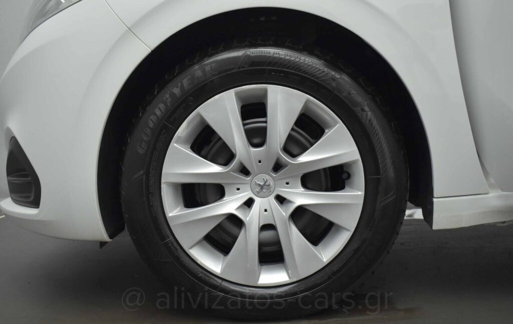 Peugeot 208 - 1.6 BlueHDi 100hp Business Facelift