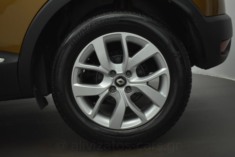 Renault Captur - 0.9 Tce Limited Dual Tone & Navi