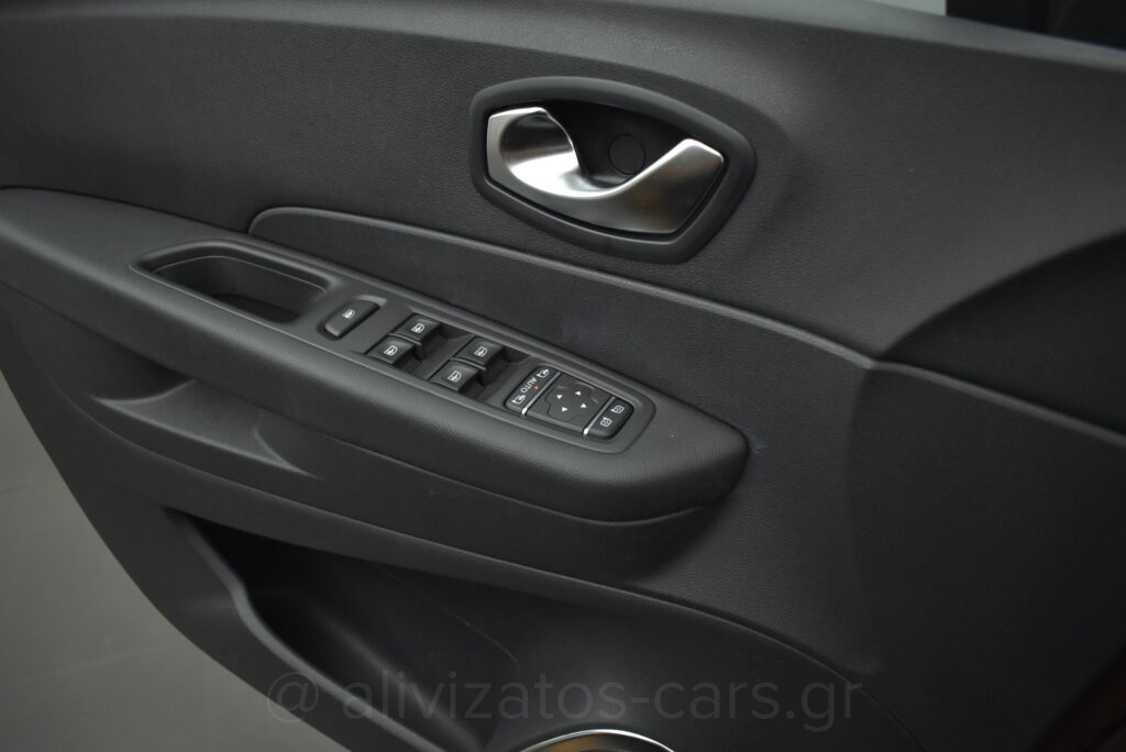 Renault Captur - 0.9 Tce Limited Dual Tone & Navi