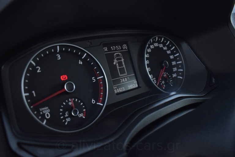 Volkswagen Amarok - 3.0TDI V6 AUTOMATIC 4MOTION 224hp NAVI FULL LED