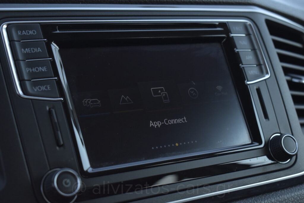 Volkswagen Amarok - 3.0TDI V6 AUTOMATIC 4MOTION 224hp NAVI FULL LED