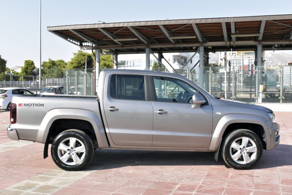 Volkswagen Amarok - 3.0TDI V6 AUTOMATIC 4MOTION 224hp NAVI FULL LED