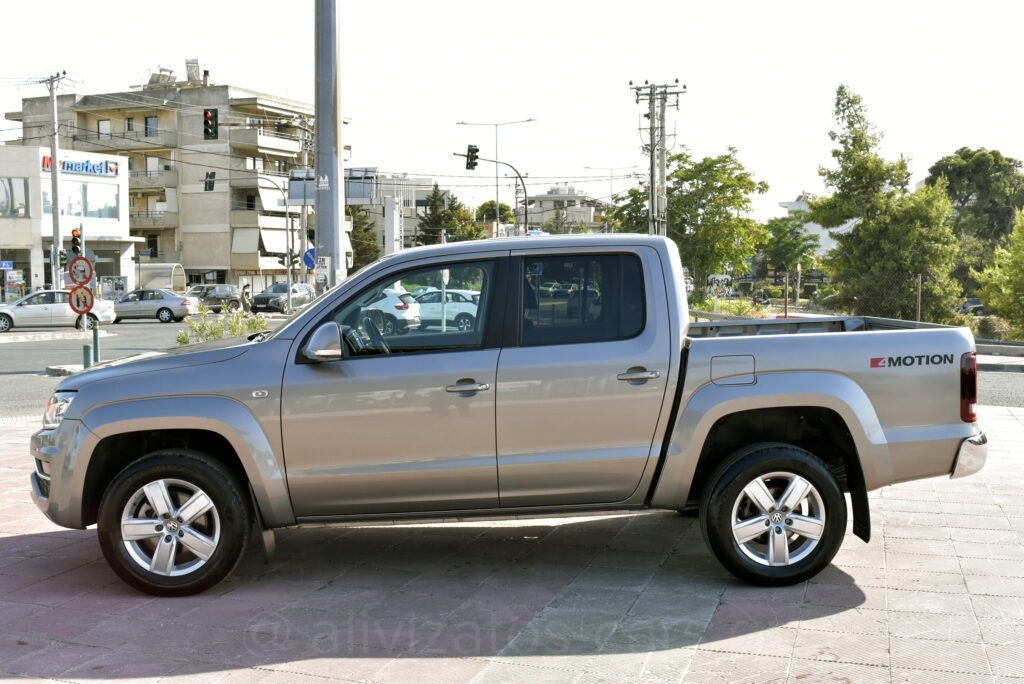 Volkswagen Amarok - 3.0TDI V6 AUTOMATIC 4MOTION 224hp NAVI FULL LED