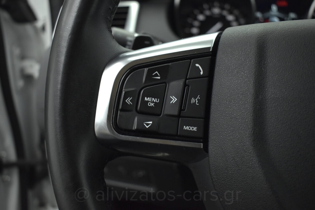 Land Rover Discovery Sport - 2.0 TD4 Pure 4WD 150hp