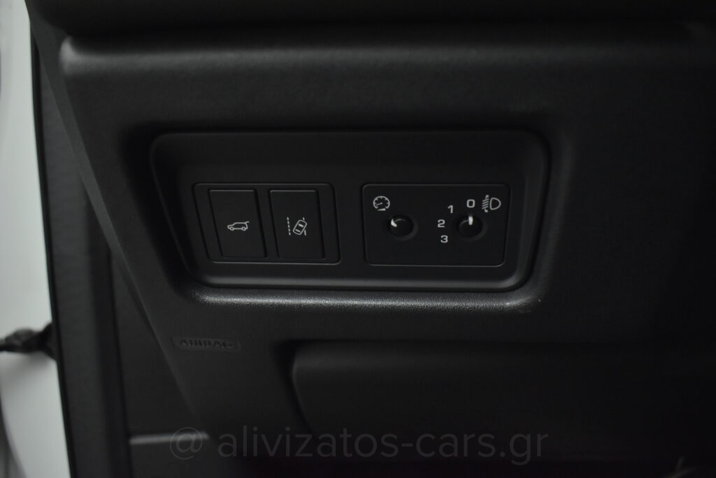 Land Rover Discovery Sport - 2.0 TD4 Pure 4WD 150hp