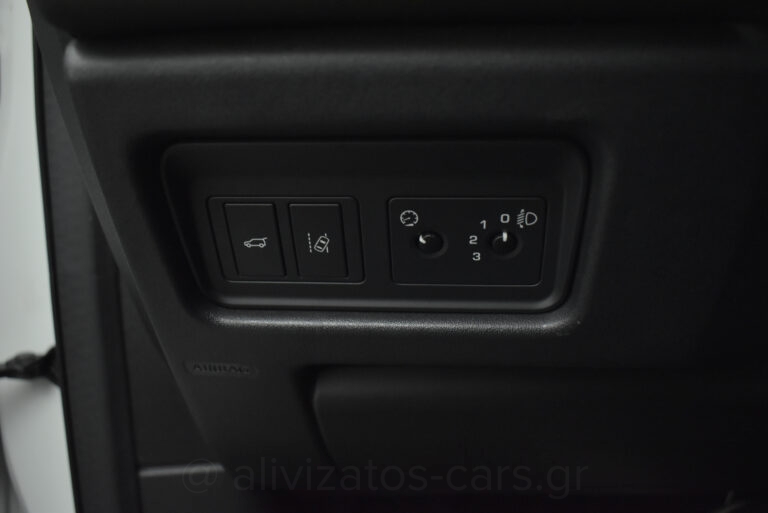 Land Rover Discovery Sport - 2.0 TD4 Pure 4WD 150hp