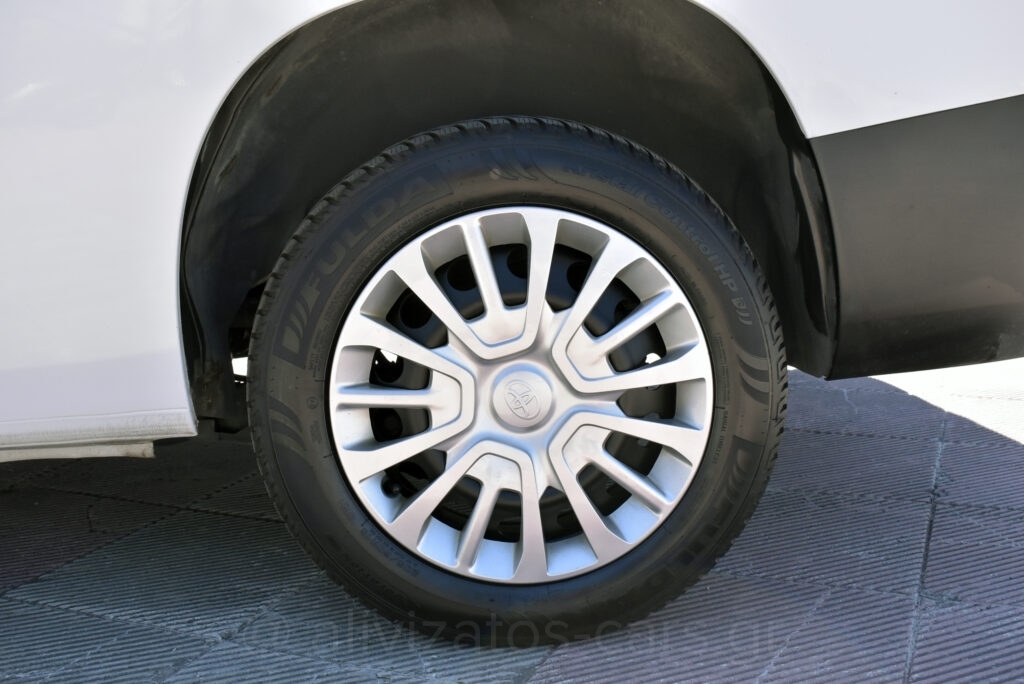 Toyota Proace City - 1.5 D L2 maxi 3Θέσιο