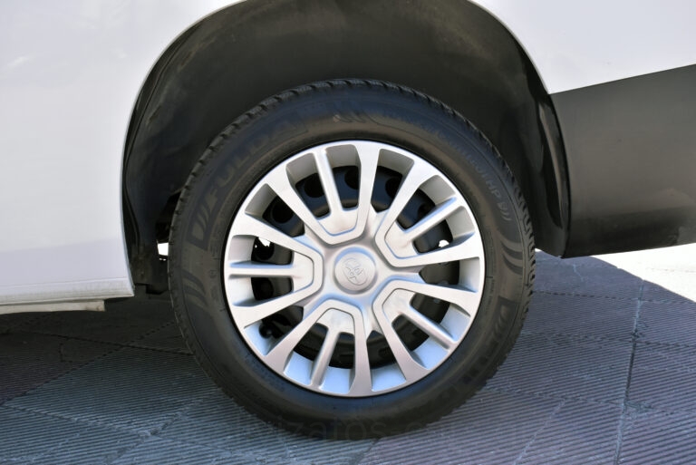 Toyota Proace City - 1.5 D L2 maxi 3Θέσιο