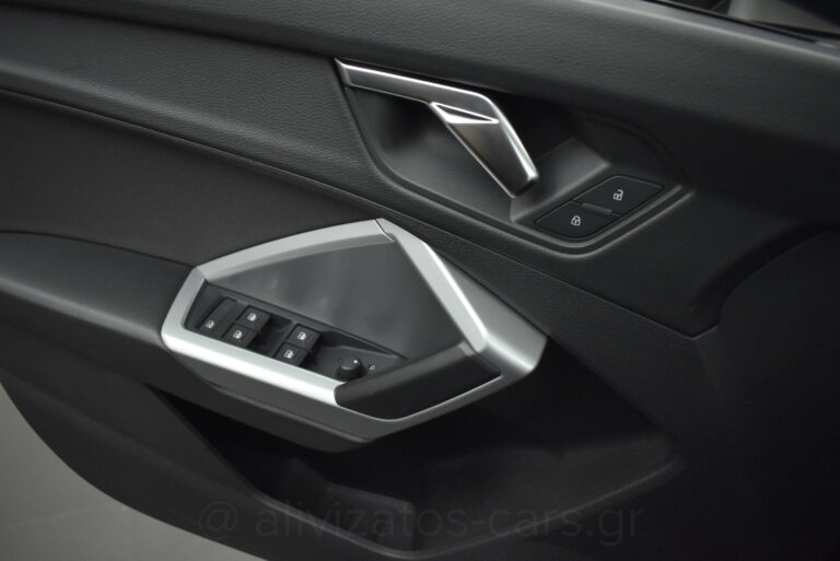 Audi Q3 - 2.0 35 Business TDI S tronic