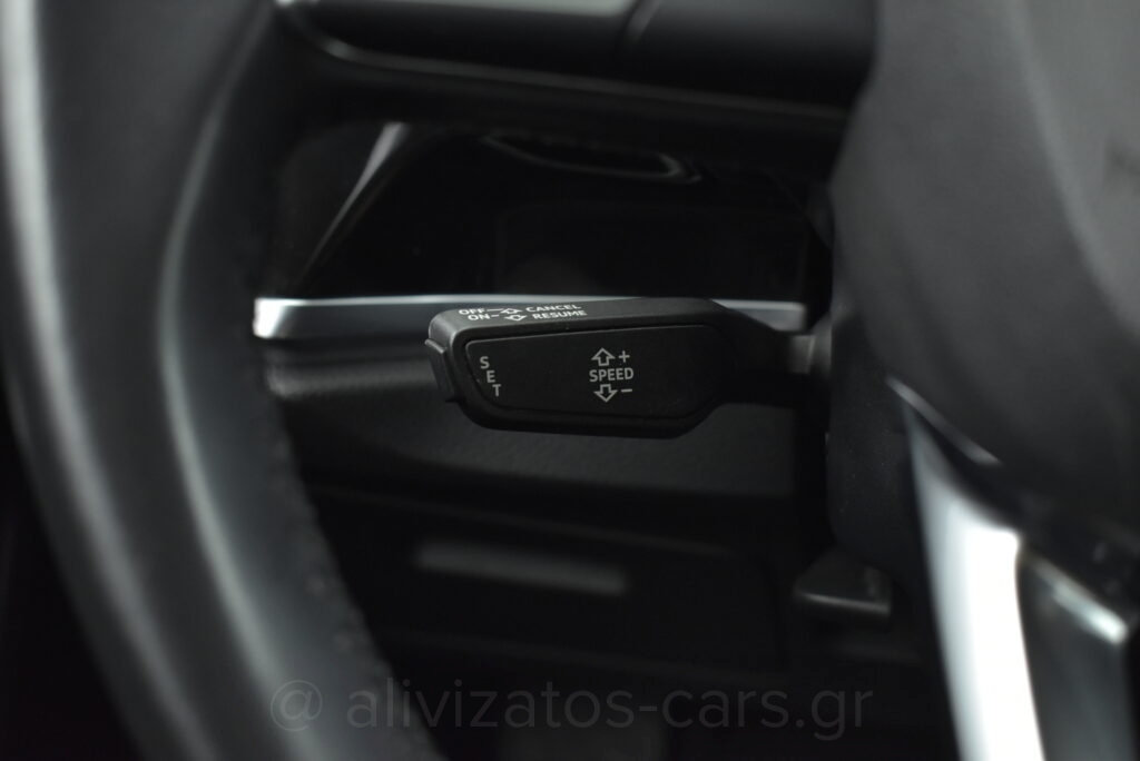 Audi Q3 - 2.0 35 Business TDI S tronic