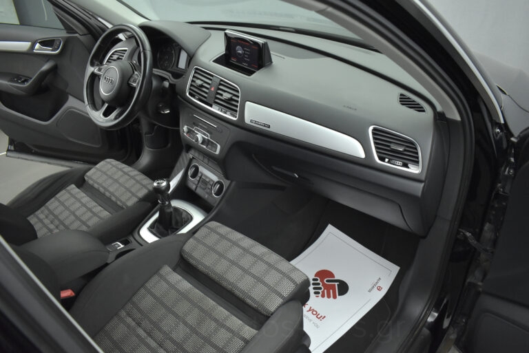 Audi Q3 -  2.0TDi Quattro Sport 150hp Xenon