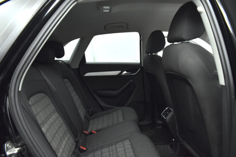 Audi Q3 -  2.0TDi Quattro Sport 150hp Xenon