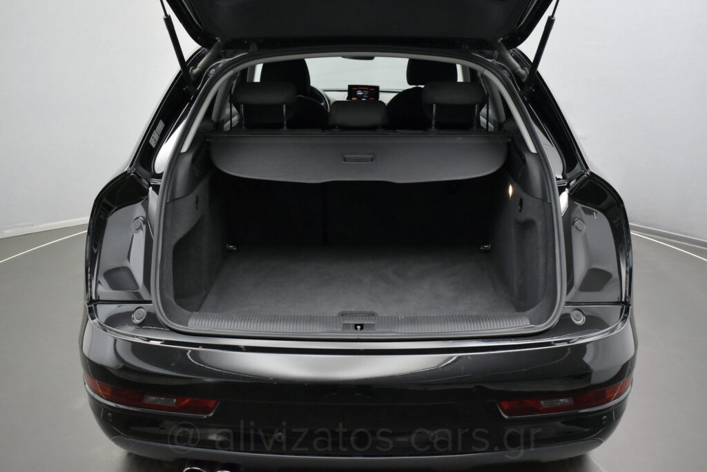 Audi Q3 -  2.0TDi Quattro Sport 150hp Xenon