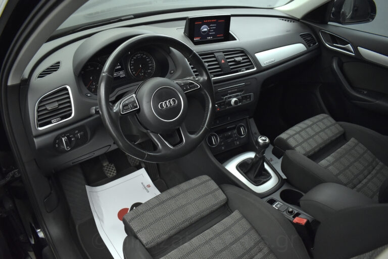 Audi Q3 -  2.0TDi Quattro Sport 150hp Xenon