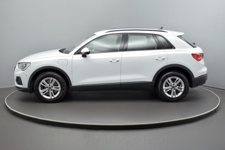 Audi Q3 -  45 TFSI e S troniC 245hp