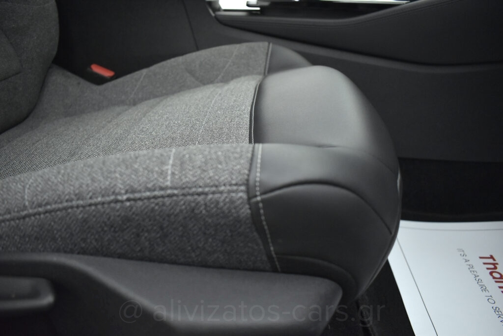 Citroen C5 X - 1.2 Puretech 130hp EAT8 Feel Navi