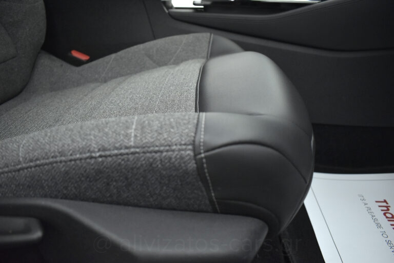 Citroen C5 X - 1.2 Puretech 130hp EAT8 Feel Navi