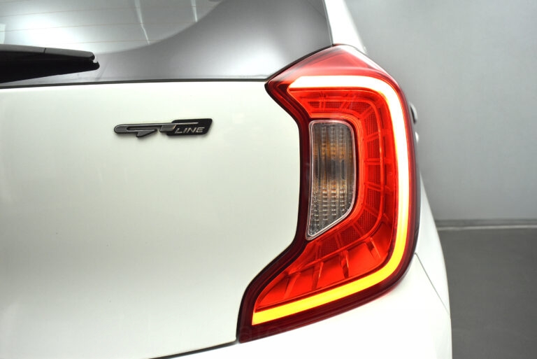 Kia Picanto - 1.2 GT Line Automatic 84hp