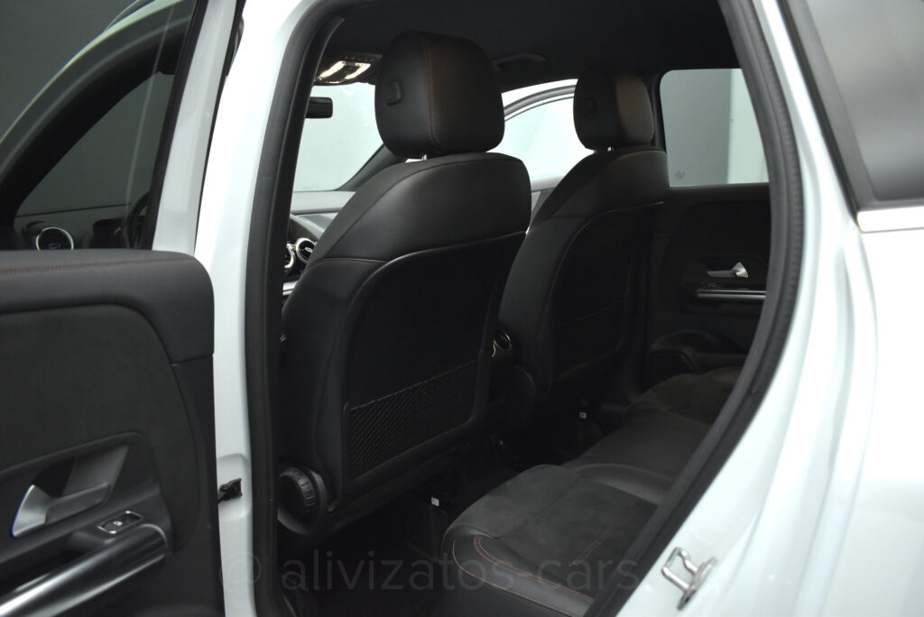 Mercedes-Benz GLA 250e - AMG 1.3 EQ Plug-in Hybrid 8G-DCT 218hp