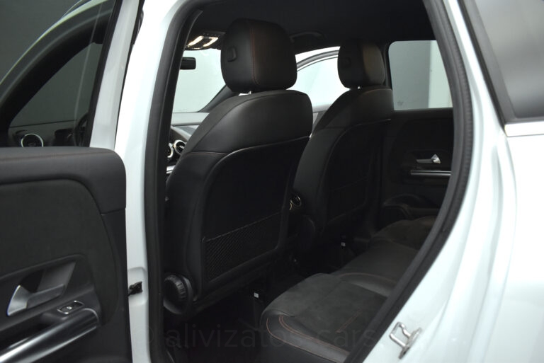 Mercedes-Benz GLA 250e - AMG 1.3 EQ Plug-in Hybrid 8G-DCT 218hp