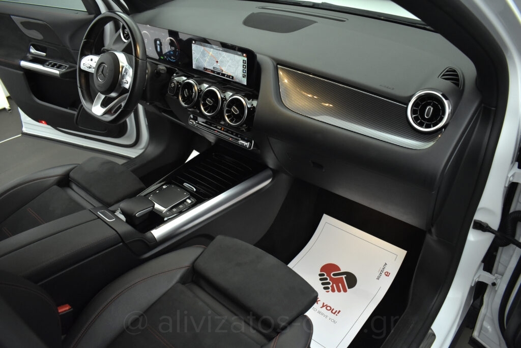 Mercedes-Benz GLA 250e - AMG 1.3 EQ Plug-in Hybrid 8G-DCT 218hp