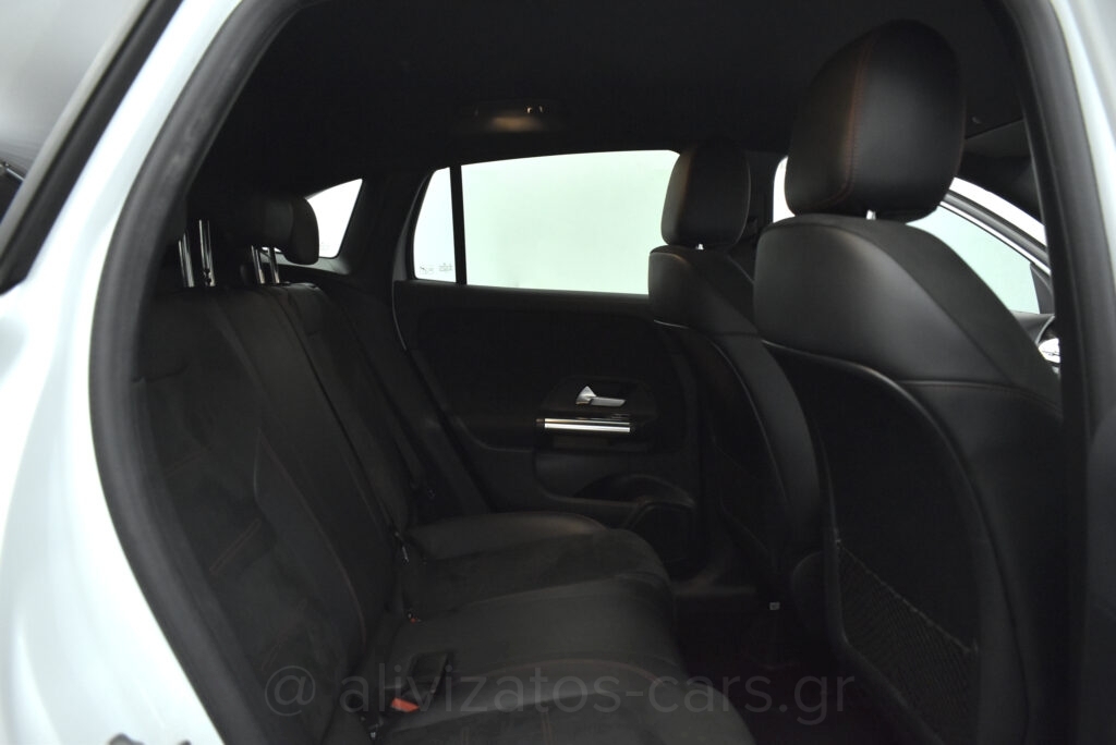 Mercedes-Benz GLA 250e - AMG 1.3 EQ Plug-in Hybrid 8G-DCT 218hp