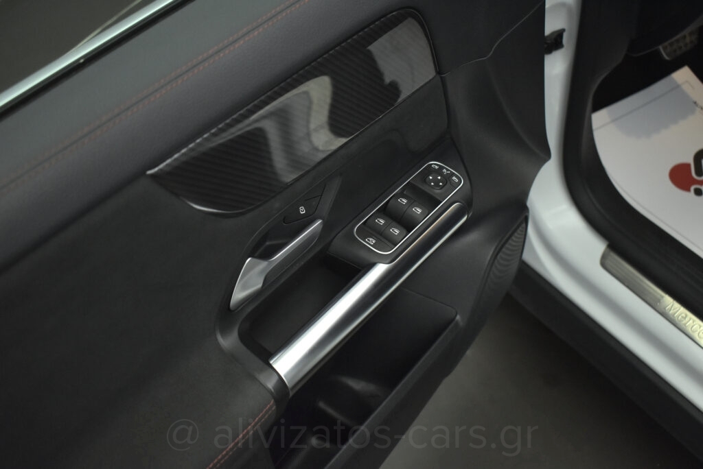 Mercedes-Benz GLA 250e - AMG 1.3 EQ Plug-in Hybrid 8G-DCT 218hp