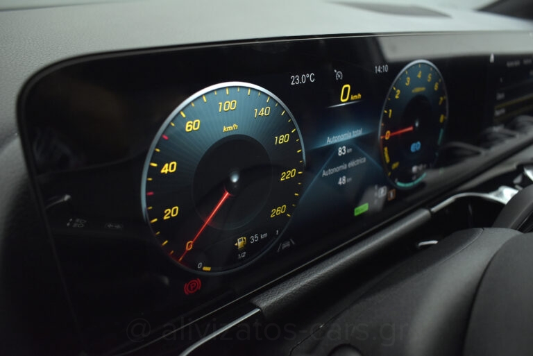 Mercedes-Benz GLA 250e - AMG 1.3 EQ Plug-in Hybrid 8G-DCT 218hp