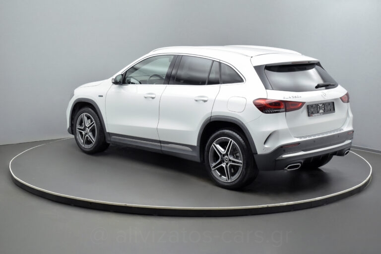 Mercedes-Benz GLA 250e - AMG 1.3 EQ Plug-in Hybrid 8G-DCT 218hp