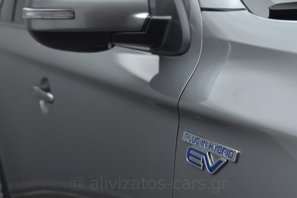 Mitsubishi Outlander - 2.4 PHEV INTENSE 4wd NAVI 224hp